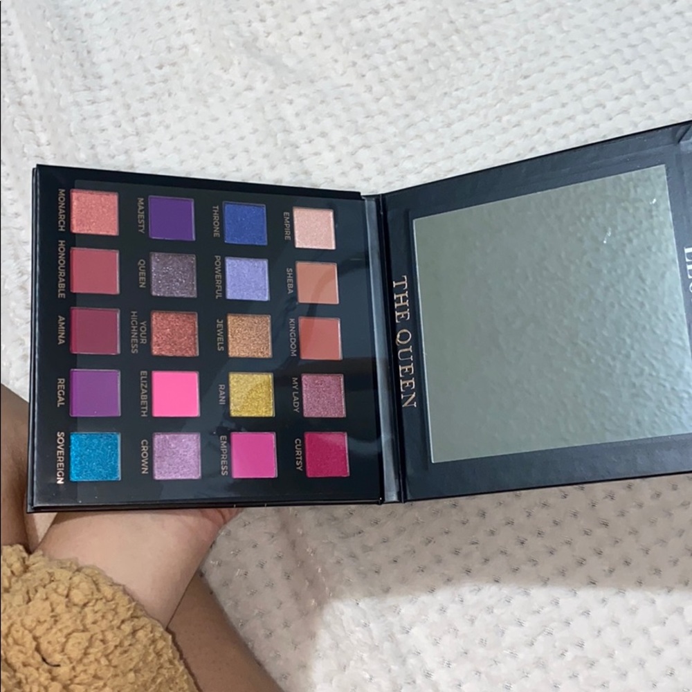 The queen Eloise palette